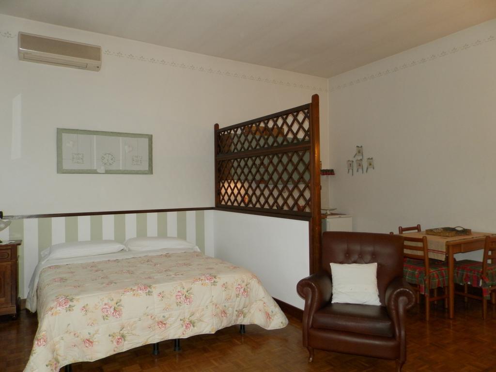 Agriturismo Cà Rossa Pegognaga Quarto foto